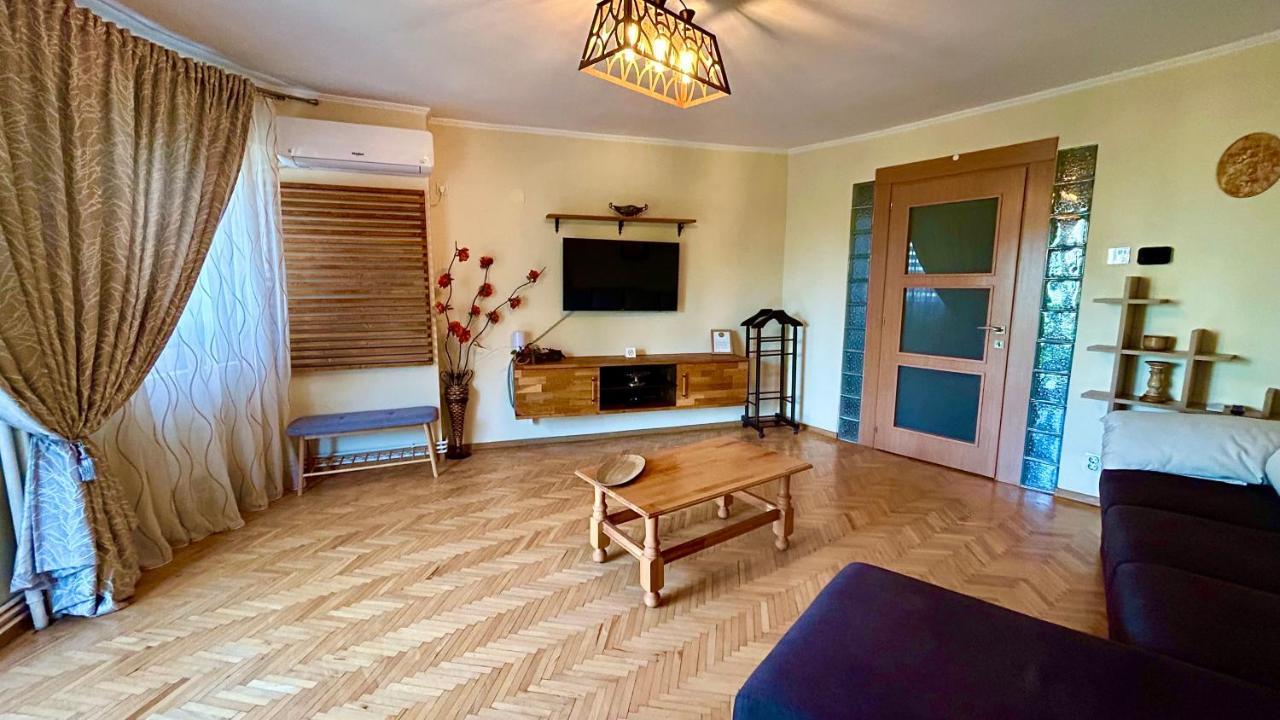 Apartment Palace Of Parliament Bucarest Extérieur photo