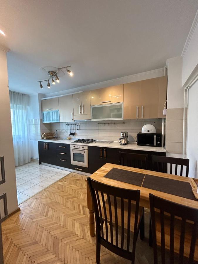 Apartment Palace Of Parliament Bucarest Extérieur photo